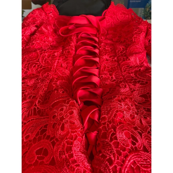 Red medium sleeves lace Cocktail Dress - Picture 5 of 8